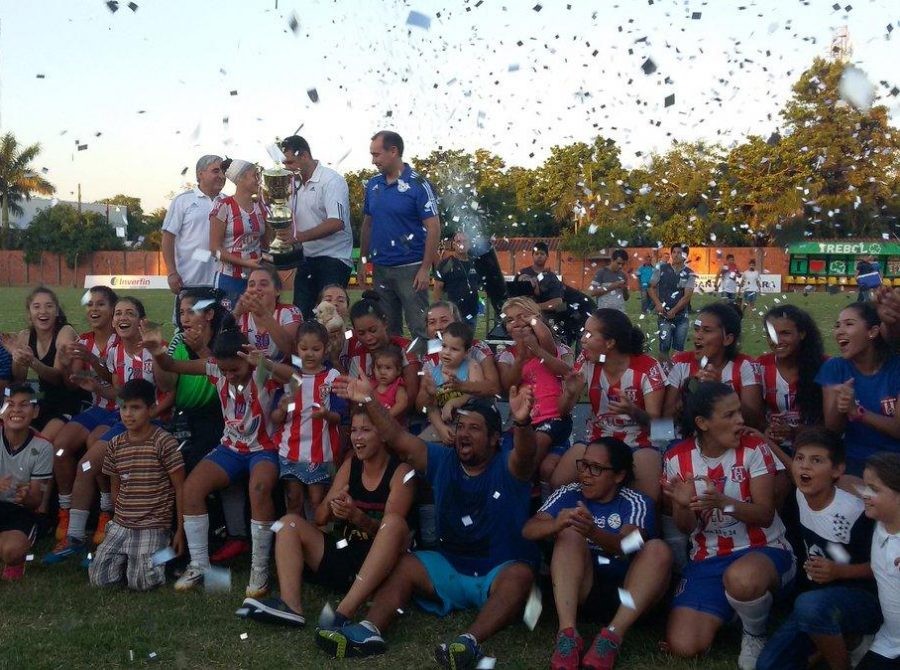 Fútbol femenino: ¡Sportivo Limpeño bicampeón!